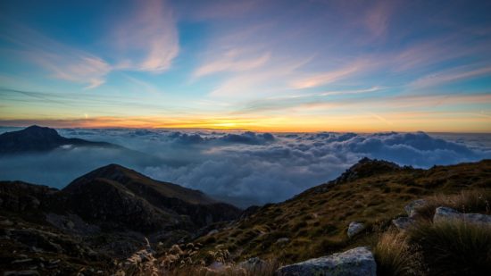 dawn-clouds-panorma-mombarone-65220