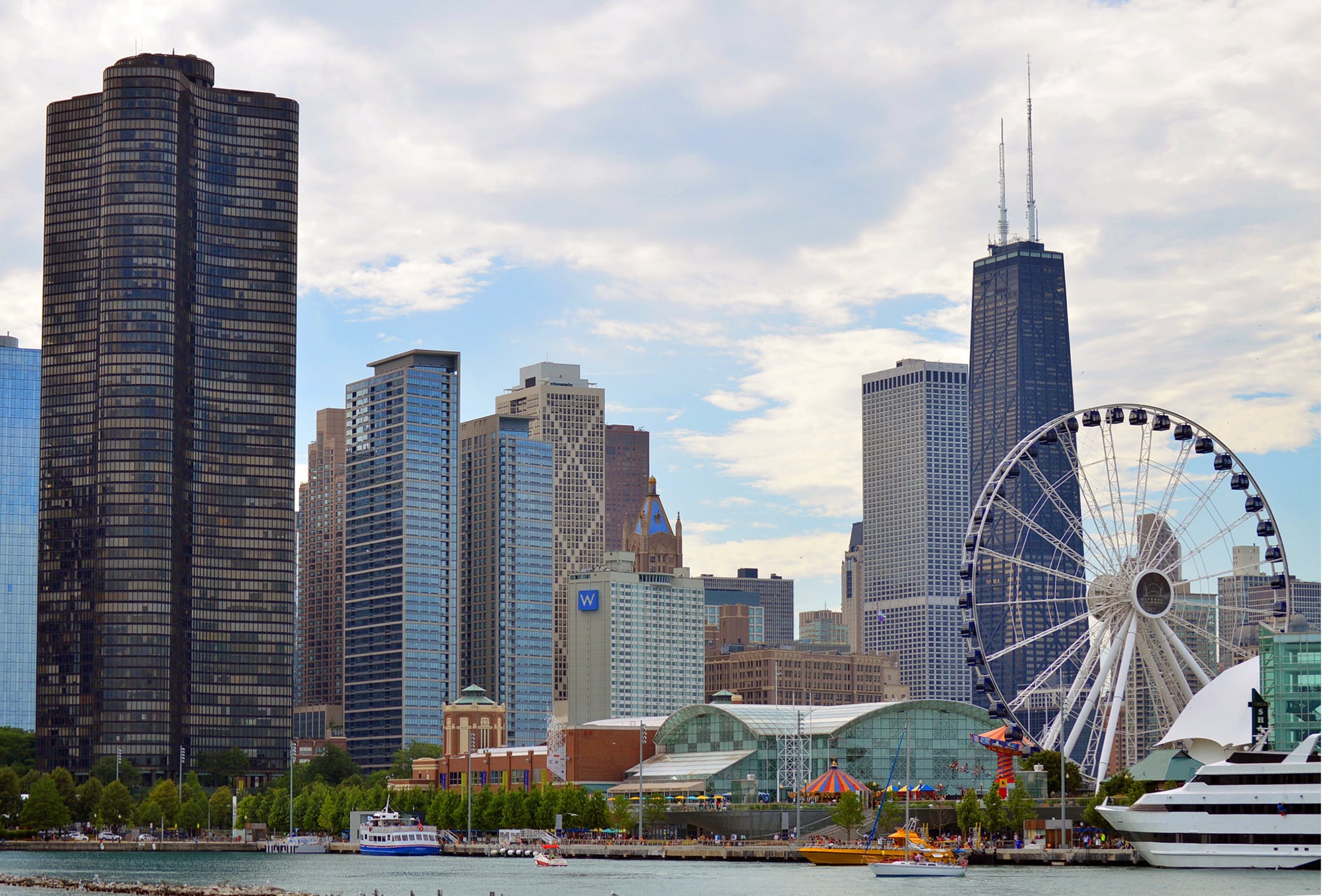 chicago-illinois-skyline-skyscrapers-161963