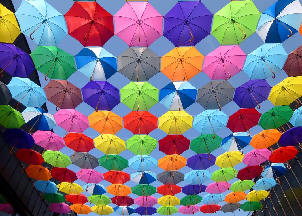 color-umbrella-red-yellow-163822